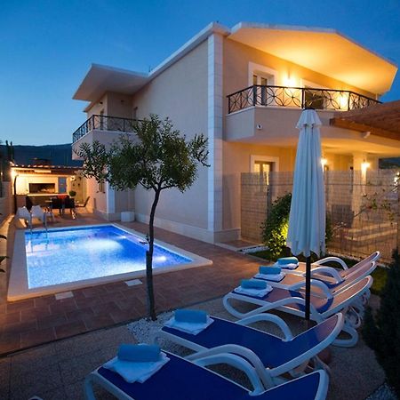 Apartment Sasso Сплит Екстериор снимка
