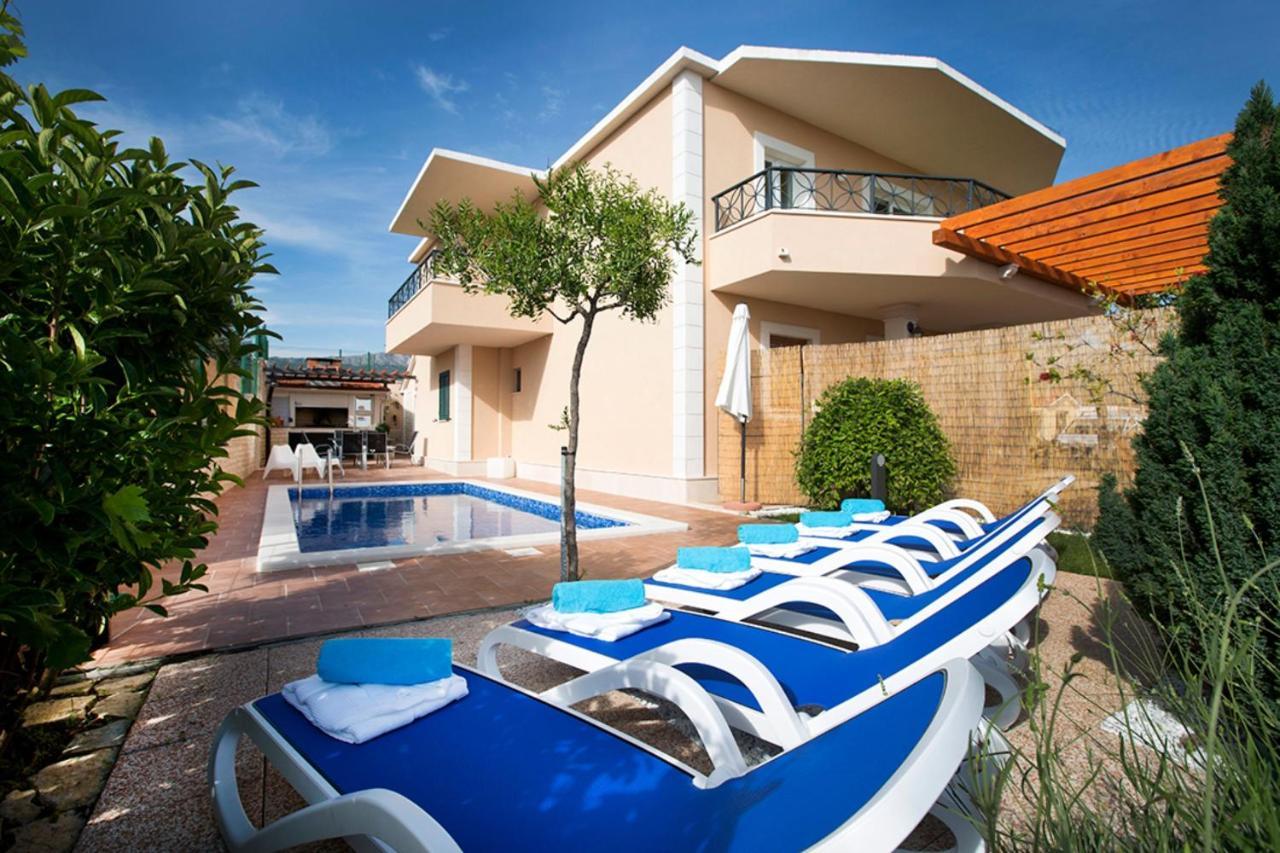 Apartment Sasso Сплит Екстериор снимка