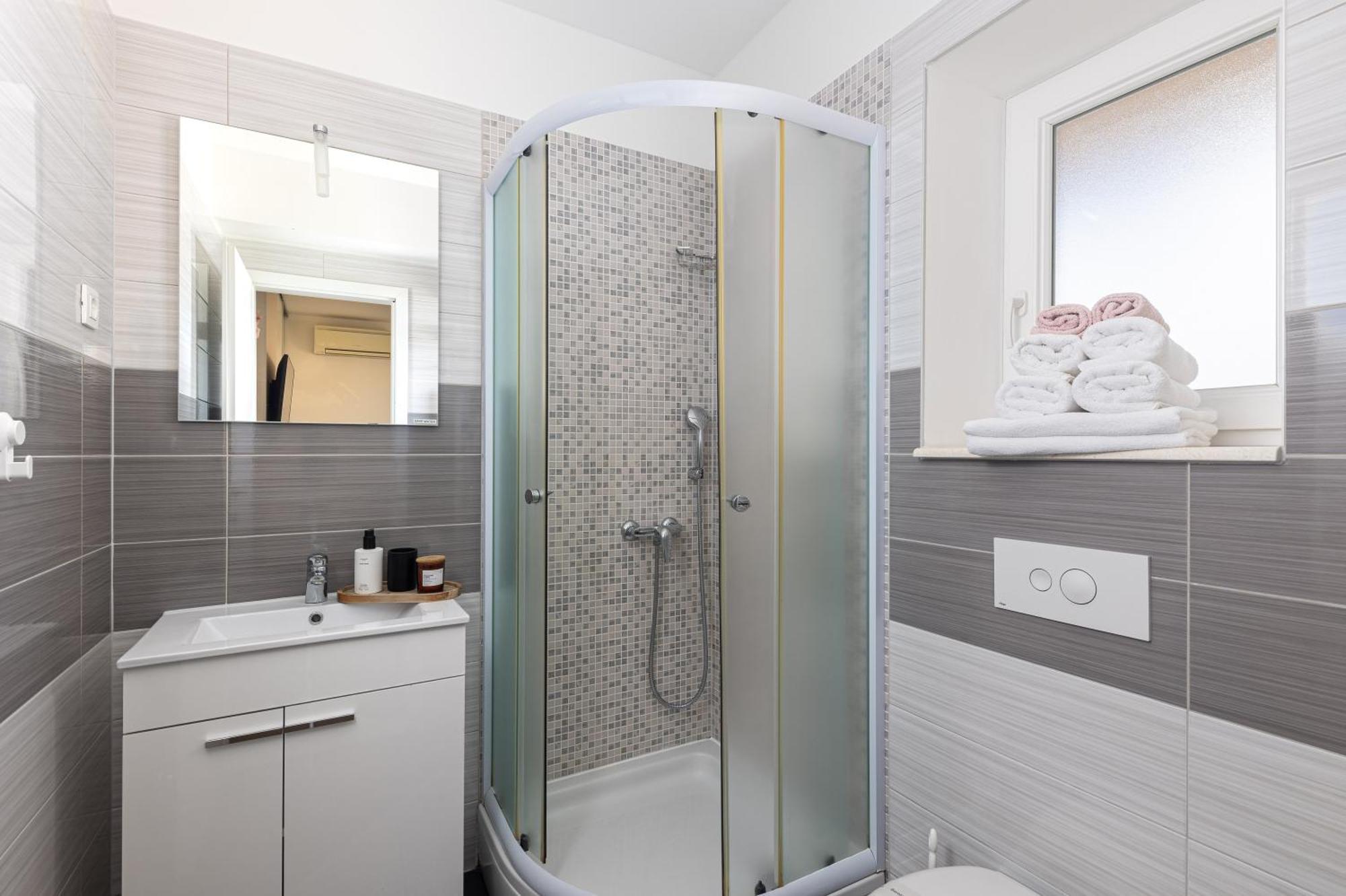 Apartment Sasso Сплит Екстериор снимка